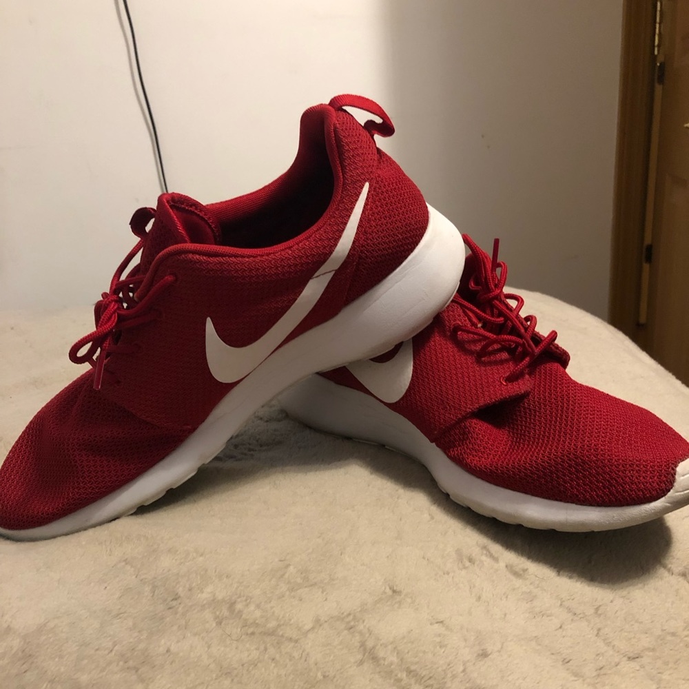 Nike Roshe One Gym Red